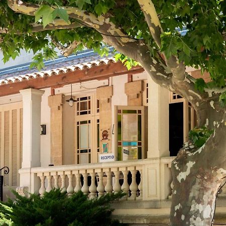 Soko Hotels-Pont Du Gard Ремулен Экстерьер фото