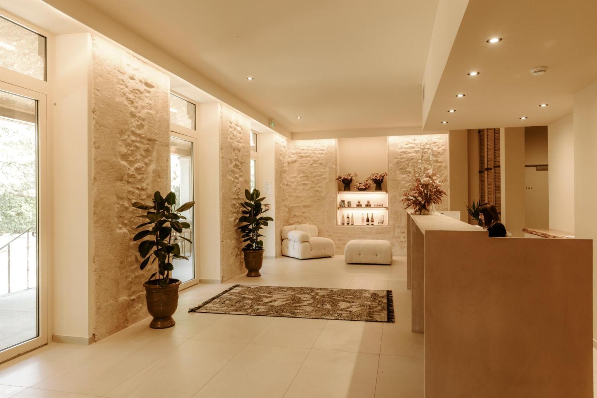 Soko Hotels-Pont Du Gard Ремулен Экстерьер фото