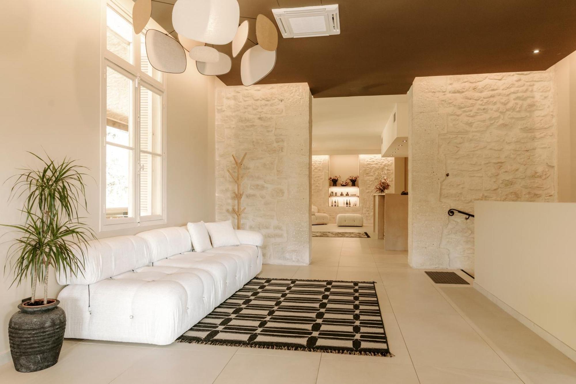 Soko Hotels-Pont Du Gard Ремулен Экстерьер фото